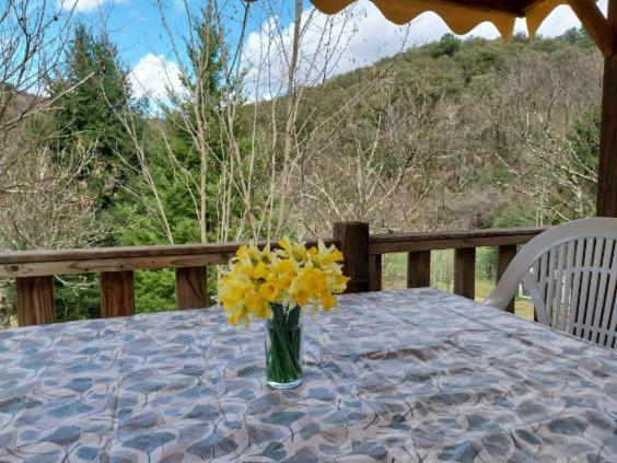 Camping Bonneval Jaujac 外观 照片