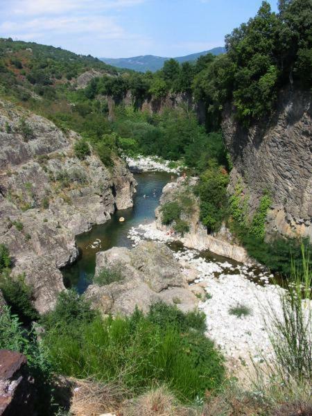 Camping Bonneval Jaujac 外观 照片